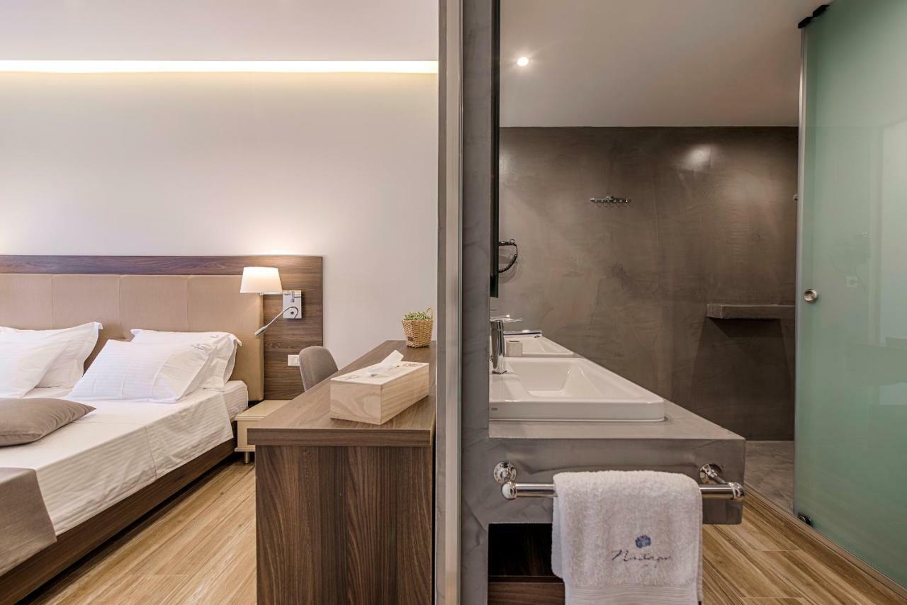 Nastazia Luxury Beach House Ialysos  Buitenkant foto